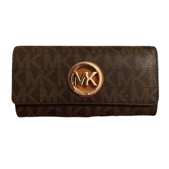 Michael Kors Heritage Wallet with Gold-tone Logo Accent - Picture 1 of 7